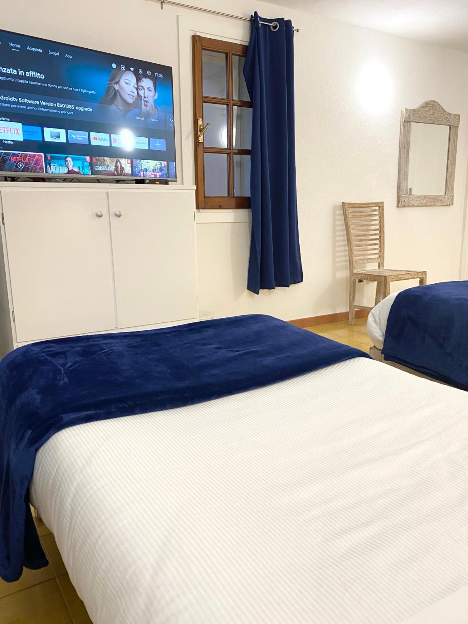 Cala Reale Rooms Marinella Marinella  Eksteriør billede