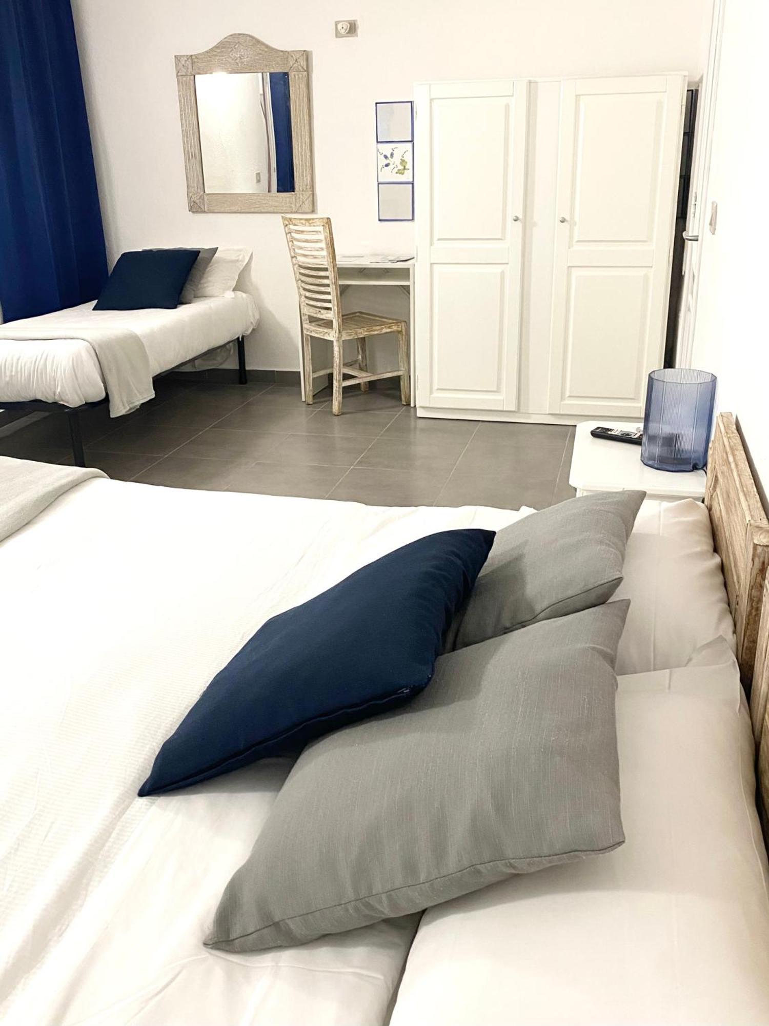 Cala Reale Rooms Marinella Marinella  Eksteriør billede