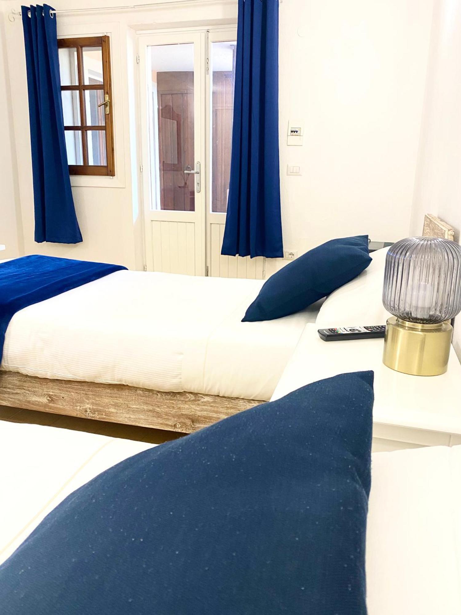Cala Reale Rooms Marinella Marinella  Eksteriør billede