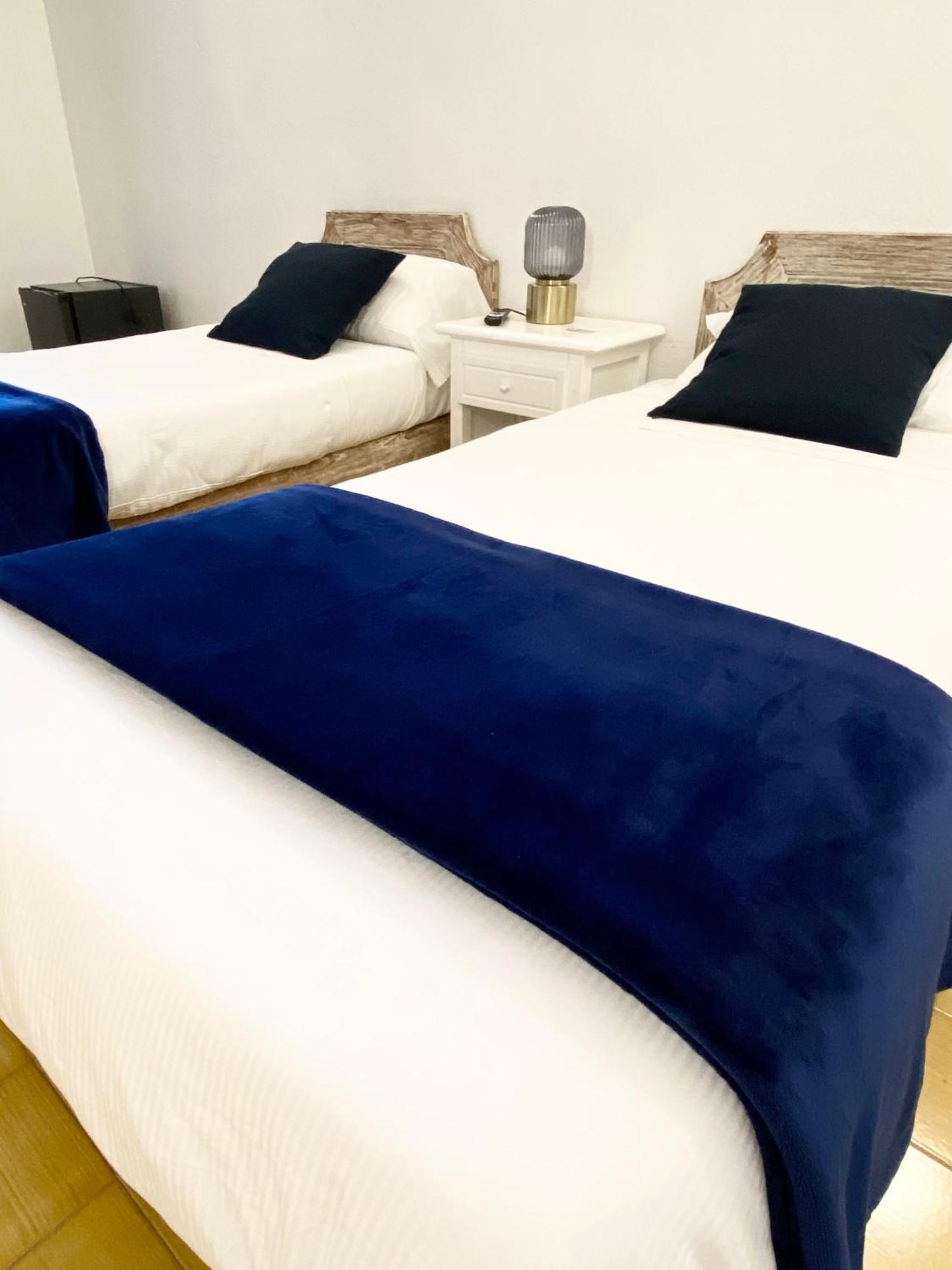 Cala Reale Rooms Marinella Marinella  Eksteriør billede