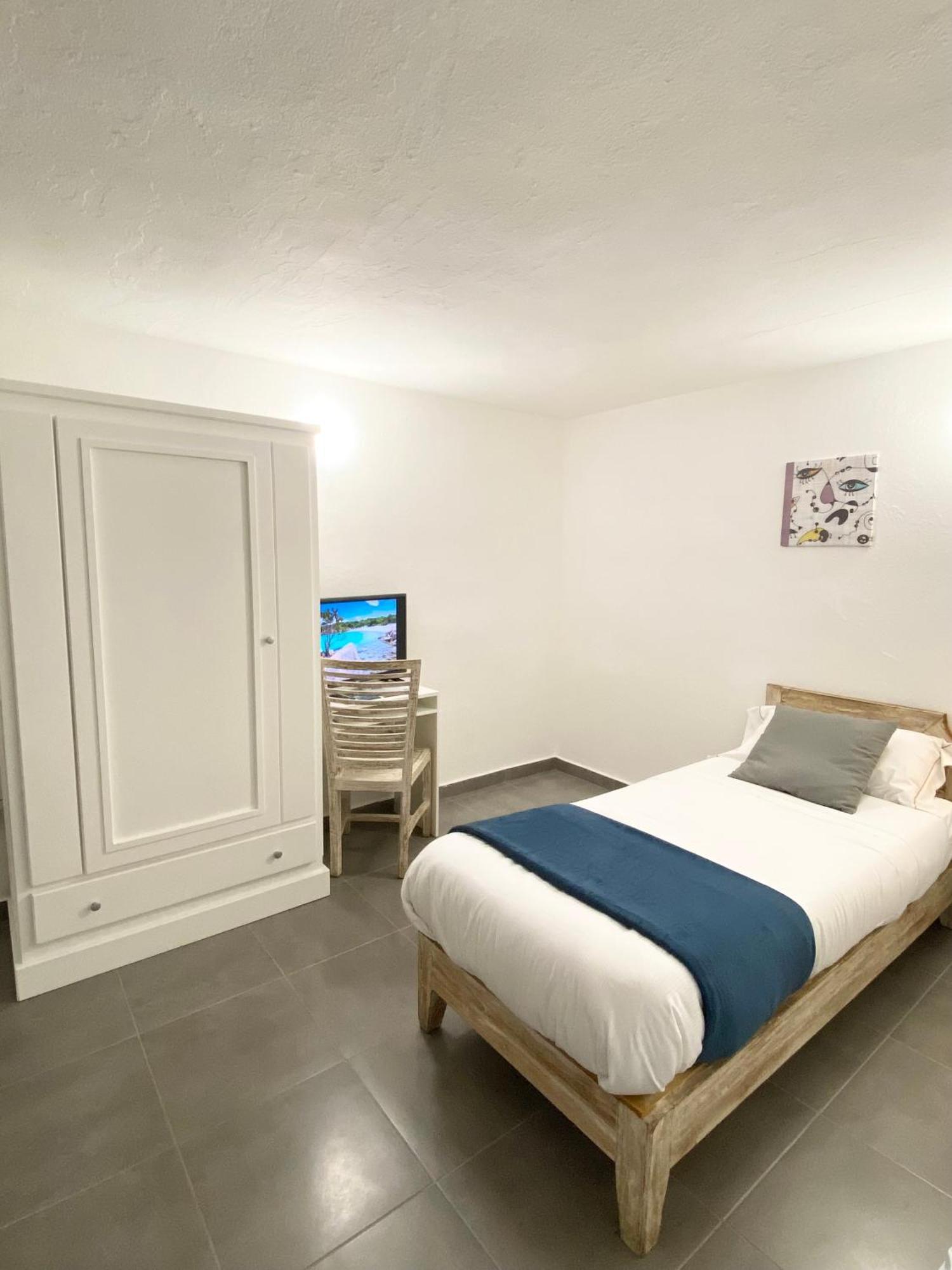Cala Reale Rooms Marinella Marinella  Eksteriør billede